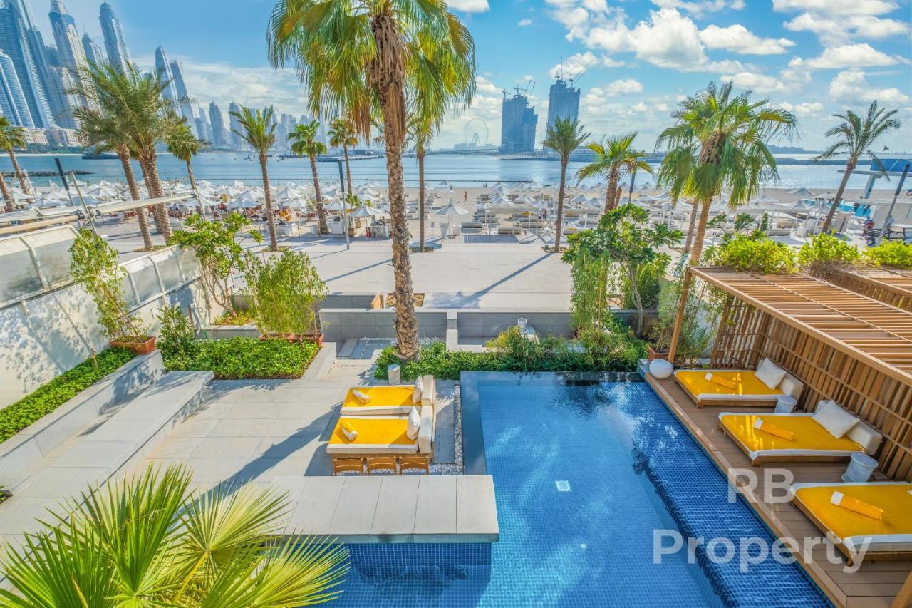 Five Palm Beach Villa - Three Floors, Private Pool, Jacuzzi Дубай Екстериор снимка
